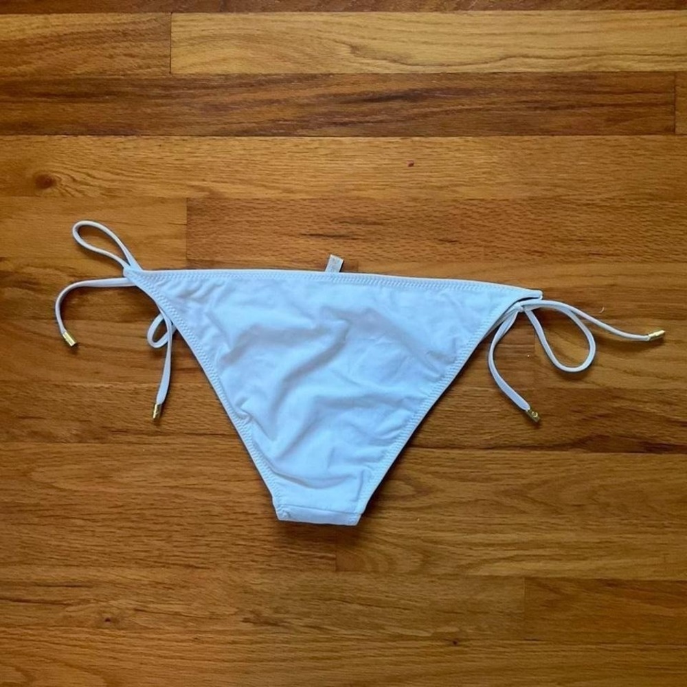 Helen Jon Preppy White + Gold Low Rise String Bikini Bottom Size Medium - Picture 5 of 5